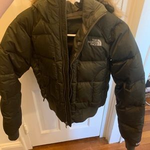 Women’s North Face puffer jacket with faux fur